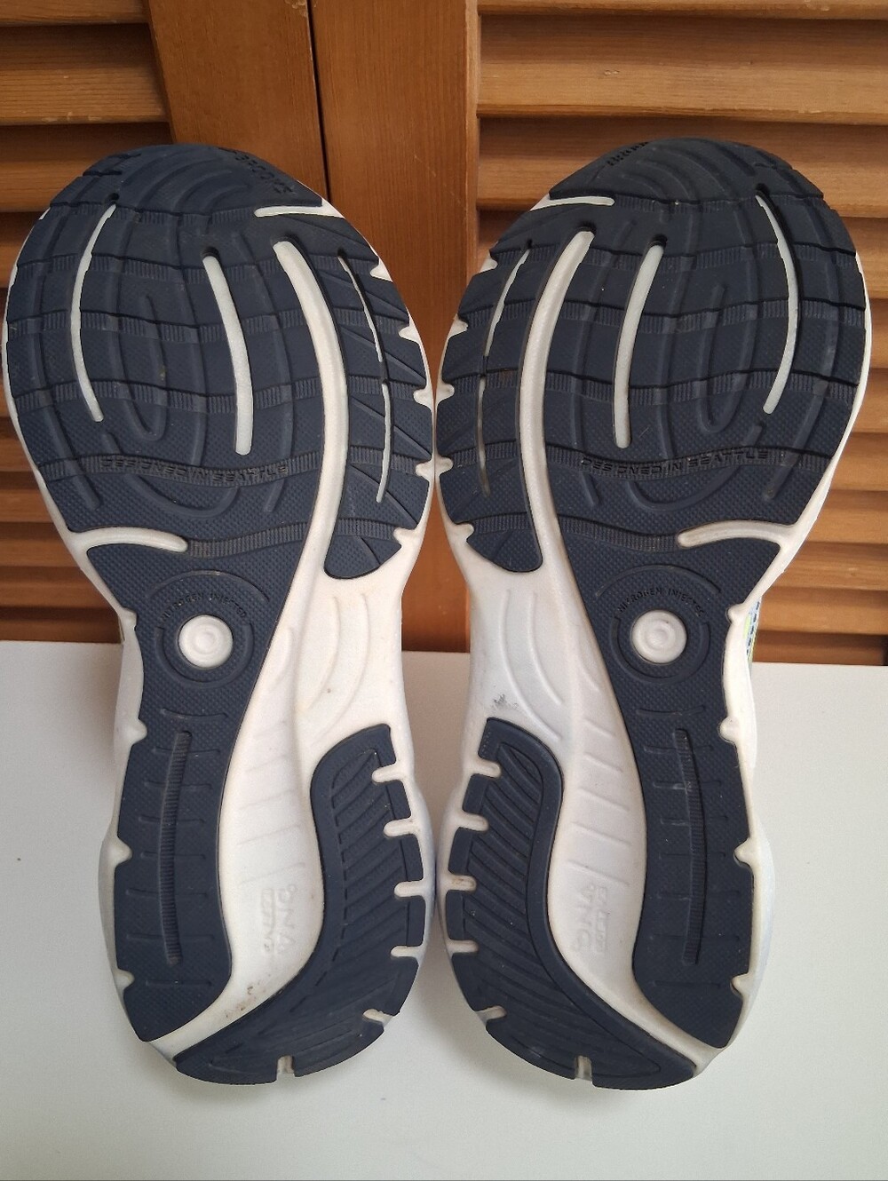 Brooks Glycerin 20 Women's Road Running Shoe * Size: 8.5 - Picture 7 of 8